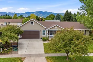 38 S 1300 E, Hyrum, UT 84319 - Photo 2
