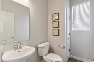 5209 S Paramount Dr W, Riverdale, UT 84405 - Photo 18