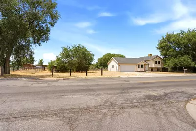 5049 S 4300 W, Hooper, UT 84315 - Photo 2