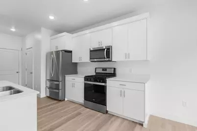 447 W 25 N, Providence, UT 84332 - Photo 8