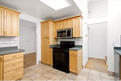 363 E 500 N, Kaysville, UT 84037 - Photo 8