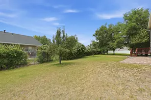 8784 S Pebblecreek Rd, West Jordan, UT 84081 - Photo 36