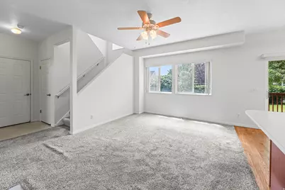 8784 S Pebblecreek Rd, West Jordan, UT 84081 - Photo 12