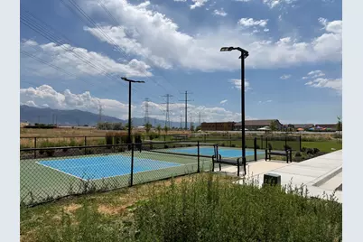 1539 S 920 W #128, Clearfield, UT 84015 - Photo 18