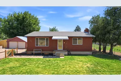 2093 E 6600 S, Uintah, UT 84405 - Photo 2