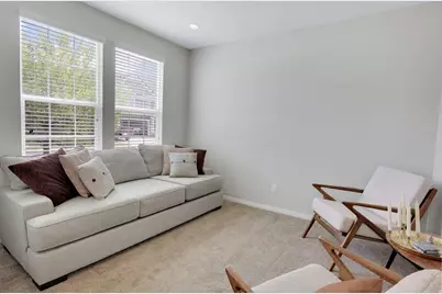 892 S Honeysuckle Way, Fruit Heights, UT 84037 - Photo 4