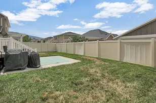 892 S Honeysuckle Way, Fruit Heights, UT 84037 - Photo 30