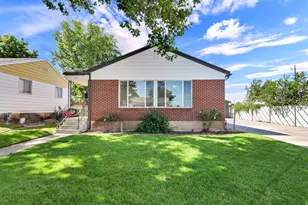 321 E 4675 S, Washington Terrace, UT 84405 - Photo 2