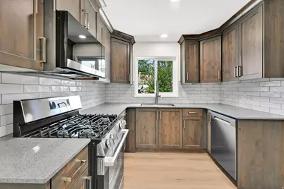 321 E 4675 S, Washington Terrace, UT 84405 - Photo 16