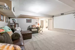 1406 E Lombardy Ct, Murray, UT 84121 - Photo 28