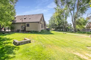 1406 E Lombardy Ct, Murray, UT 84121 - Photo 36
