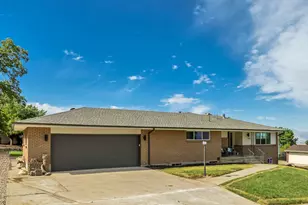 1168 E Center St, Bountiful, UT 84010 - Photo 2