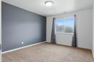 848 E Bristle Pine Pl Pl, Salt Lake City, UT 84106 - Photo 12