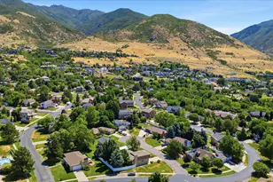 742 Sheringham Ct, Farmington, UT 84025 - Photo 44