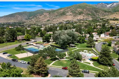 742 Sheringham Ct, Farmington, UT 84025 - Photo 54