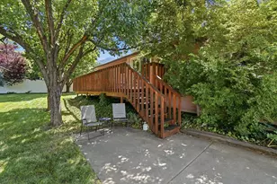 742 Sheringham Ct, Farmington, UT 84025 - Photo 36