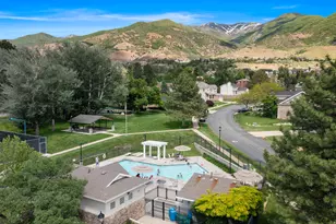 742 Sheringham Ct, Farmington, UT 84025 - Photo 48