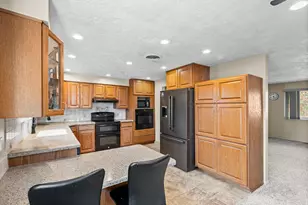 276 E 1200 N, Orem, UT 84057 - Photo 6