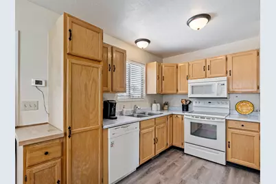 6934 S 4900 W, West Jordan, UT 84081 - Photo 6