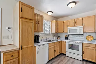 6934 S 4900 W, West Jordan, UT 84081 - Photo 6