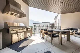 1920 E Rodeo Walk Dr, Holladay, UT 84117 - Photo 4