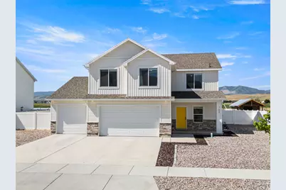 702 E 675 S, Hyrum, UT 84319 - Photo 1