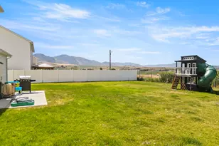 702 E 675 S, Hyrum, UT 84319 - Photo 24