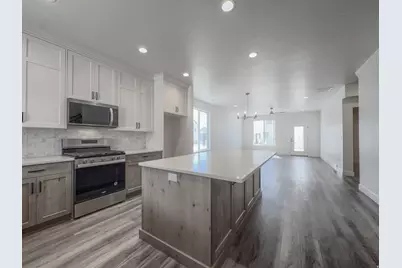 2945 N Devon Dr #245, Ogden, UT 84404 - Photo 8