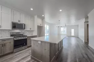 2945 N Devon Dr, Ogden, UT 84404 - Photo 8