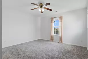 3918 E Parkers Pl, Eagle Mountain, UT 84005 - Photo 30
