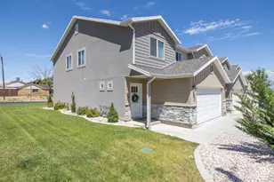 4991 S 475 W, Washington Terrace, UT 84405 - Photo 4