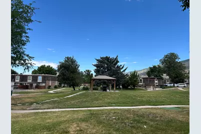 88 W 50 S #C1, Centerville, UT 84014 - Photo 2