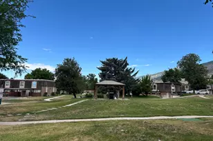88 W 50 S, Centerville, UT 84014 - Photo 2