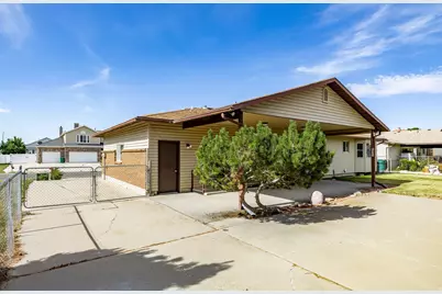 1182 W 150 S, Clearfield, UT 84015 - Photo 6