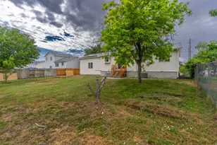 2072 W 3800 S, West Valley, UT 84119 - Photo 30