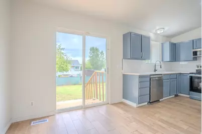 2072 W 3800 S, West Valley, UT 84119 - Photo 8