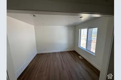 1029 N 2900 E, Layton, UT 84040 - Photo 4