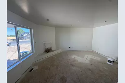 1029 N 2900 E, Layton, UT 84040 - Photo 4