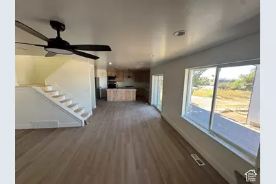 1029 N 2900 E, Layton, UT 84040 - Photo 8