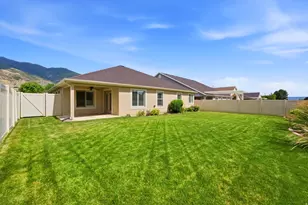 1917 N Farmington Hollow Cir, Farmington, UT 84025 - Photo 24
