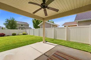 1917 N Farmington Hollow Cir, Farmington, UT 84025 - Photo 22