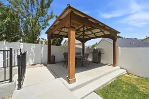 12731 S Diamondback Dr, Riverton, UT 84096 - Photo 32