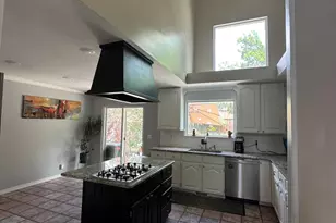 11133 S Crescent Vista Ln Ln, Sandy, UT 84070 - Photo 16