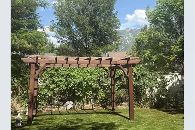 11031 S Old England Rd, Sandy, UT 84092 - Photo 40
