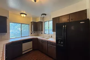 11031 S Old England Rd, Sandy, UT 84092 - Photo 20