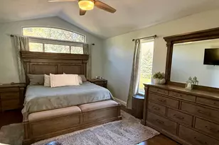2187 E Eagle Crest Dr, Draper (UT Cnty), UT 84020 - Photo 24