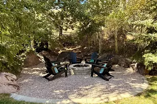 2187 E Eagle Crest Dr, Draper (UT Cnty), UT 84020 - Photo 60