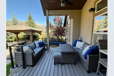 2187 E Eagle Crest Dr, Draper (UT Cnty), UT 84020 - Photo 56
