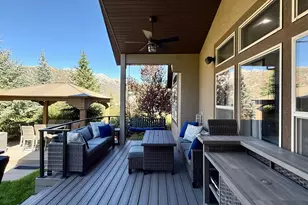 2187 E Eagle Crest Dr, Draper (UT Cnty), UT 84020 - Photo 54