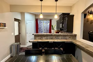 2187 E Eagle Crest Dr, Draper (UT Cnty), UT 84020 - Photo 44